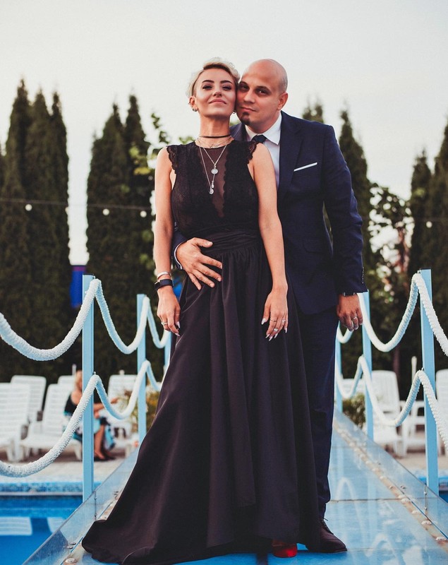 Cum petrece Giulia Anghelescu Revelionul 2023. Artista s-a retras de pe scenă de aproape trei ani. „Nu mă plâng”