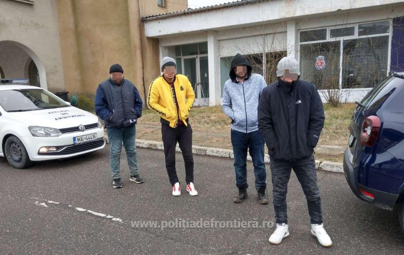 Cetățeni străini opriți de Poliția de Frontieră să treacă granița în Ungaria