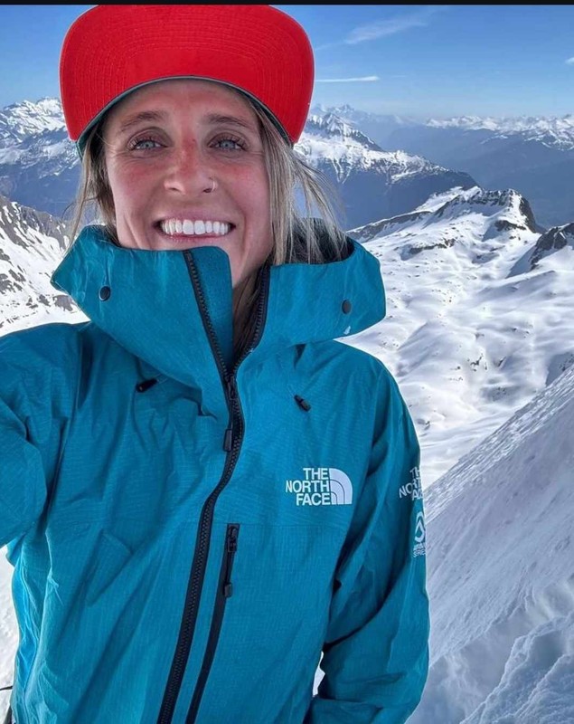 Două alpiniste, salvate după ce au rămas blocate pe munte, în Himalaya: „Am plâns de ușurare’’