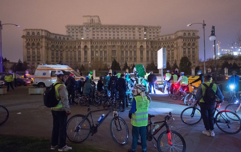 Ora Pământului 2019. Mai multe orașe și instituții din țară vor stinge lumina o oră, sâmbătă seara. Printre ele, Palatul Cotroceni, Parlamentul și Guvernul