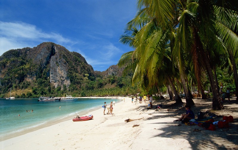 Experimentul Phuket. Planul Thailandei pentru a readuce turiștii în insulele sale