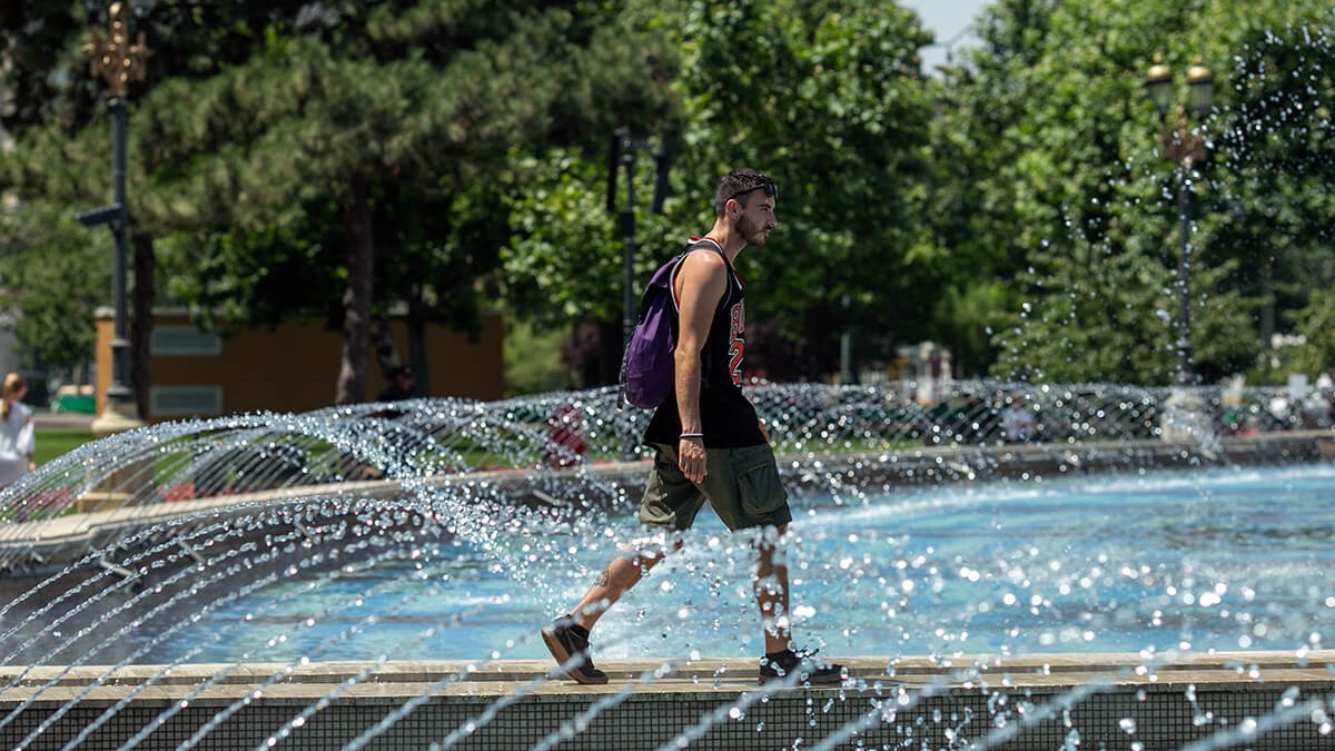 Prognoză specială pentru Bucureşti: Vreme caniculară, disconfort termic şi instabilitate atmosferică, până luni seara