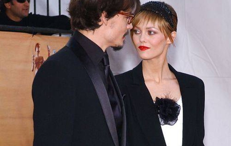 Johnny Depp şi Vanessa Paradis s-au despărţit acum doi ani?