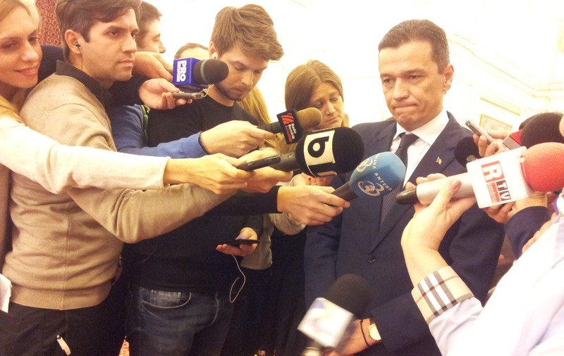 Grindeanu, întrebat dacă își cere scuze față de cei din stradă: O să vedeți mâine, la moțiunea de cenzură