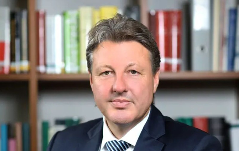 Schimbări majore la vârful sporturilor de iarnă. Planul prin care dr. Aleksander Ospelt vrea să reformeze Federația Internațională de Schi (FIS)