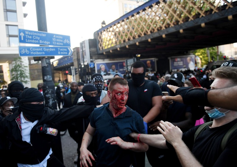 Protestele de la Londra au degenerat, în weekend / Foto: EPA