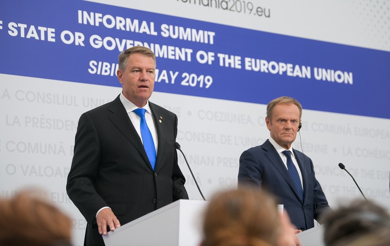 Donald Tusk, mesaj tranşant despre statul de drept, la Sibiu: "Nu poate exista Europa fără stat de drept!" Ce spune preşedintele Klaus Iohannis