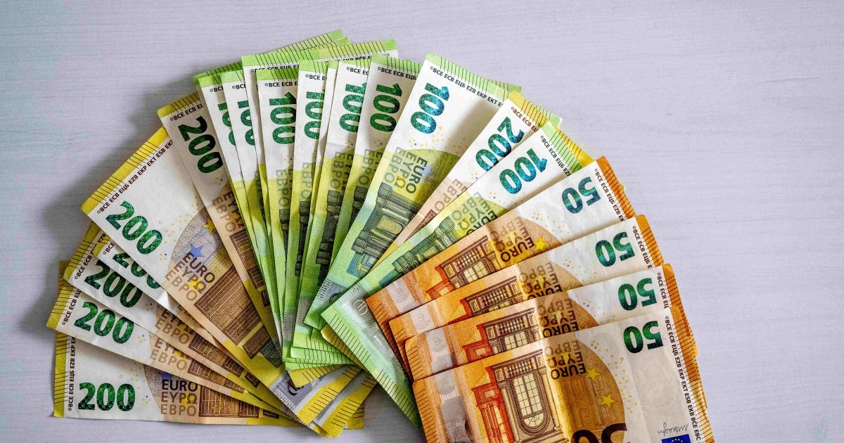 Datoria publica a depasit din nou 50% din PIB. Ce masuri trebuie sa ia Guvernul. Foto: Hepta