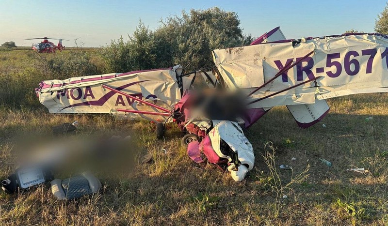 Duminică seara, în jurul orei 19:20, ISU Delta Dunării era alertat printr-un apel la 112 și anunțat că un avion de mici dimensiuni s-a prăbușit în zona Gura Portiței. Foto: ISU Tulcea