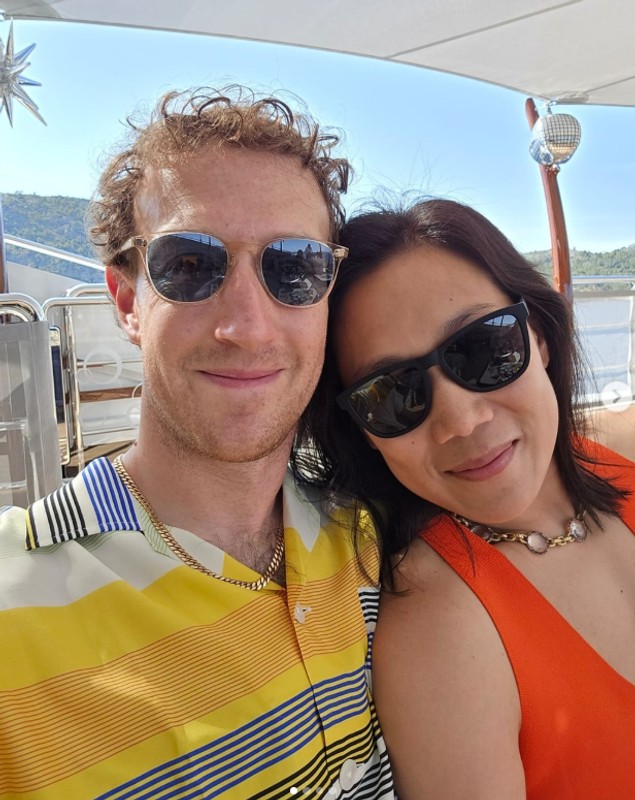 Anunțul făcut de Mark Zuckerberg de Anul Nou. Cum a apărut alături de soția lui, Priscilla Chan. „Avem lucruri mari în 2025”