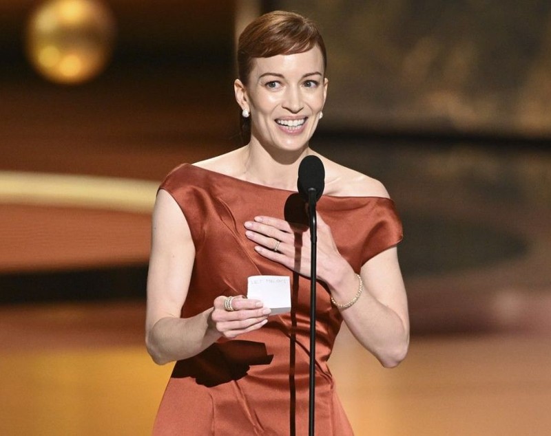 Premiile Emmy 2025: Serialele „Adolescense” și „The Pitt” domină gala. Lista câștigătorilor din principalele categorii