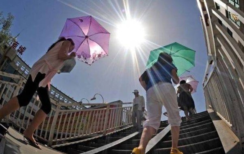 COD PORTOCALIU de caniculă. Vom avea un weekend cu temperaturi sufocante