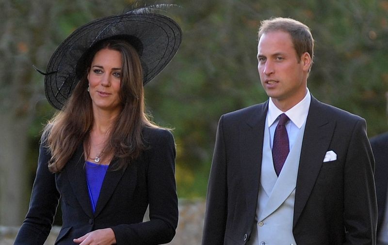 Prinţul William s-a logodit cu iubita sa, Kate Middleton