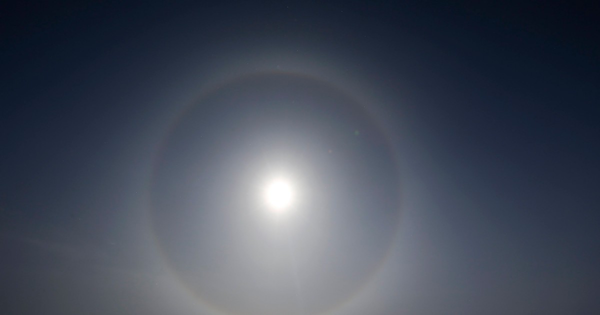 Găura din stratul de ozon de deasupra Antarcticii se micșorează. Terra, văzută din spațiu. Soarele, văzut din Antarctica