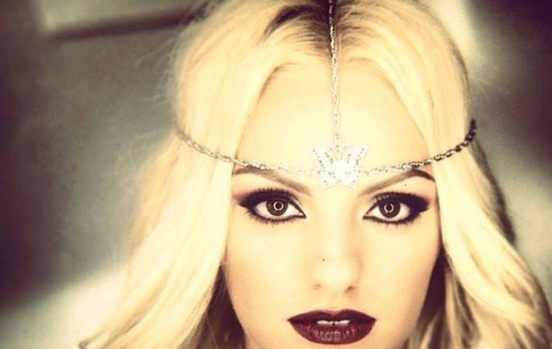 Uite-o pe ALEXANDRA STAN, fără PIC DE MACHIAJ! FOTO ÎN ARTICOL