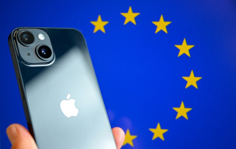 Apple a pierdut lupta în justiție și trebuie să dea Irlandei 13 miliarde de euro. Și Google are de plătit o amendă uriașă
