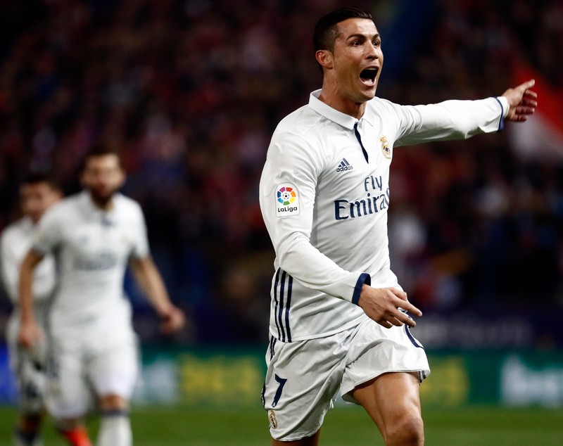 Cristiano Ronaldo l-a întrecut și pe Di Stefano. Hat-trick pentru atacantul Realului în derby-ul cu Atletico