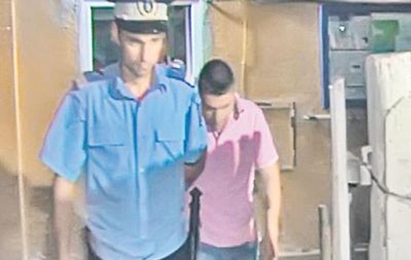 Un poliţist doljean care conducea beat a omorât un biciclist şi a fugit de la locul faptei