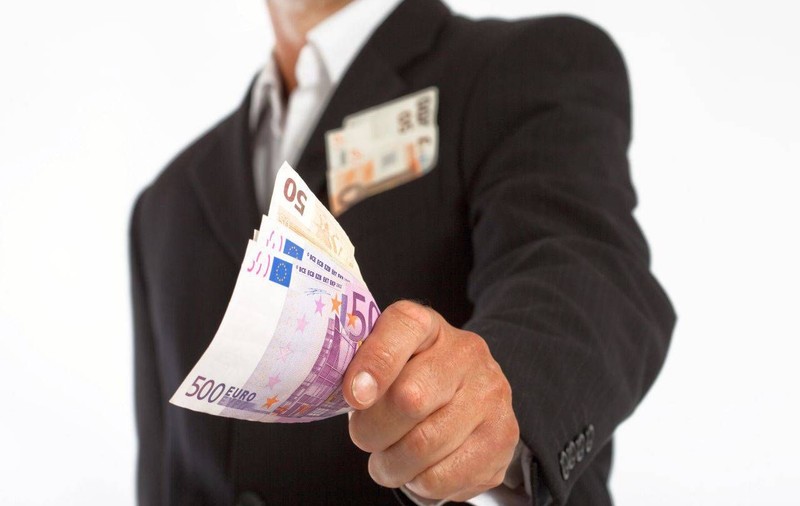 VESTE BUNĂ pentru românii cu RATE în euro! Anunţul pe care BNR l-a făcut astăzi