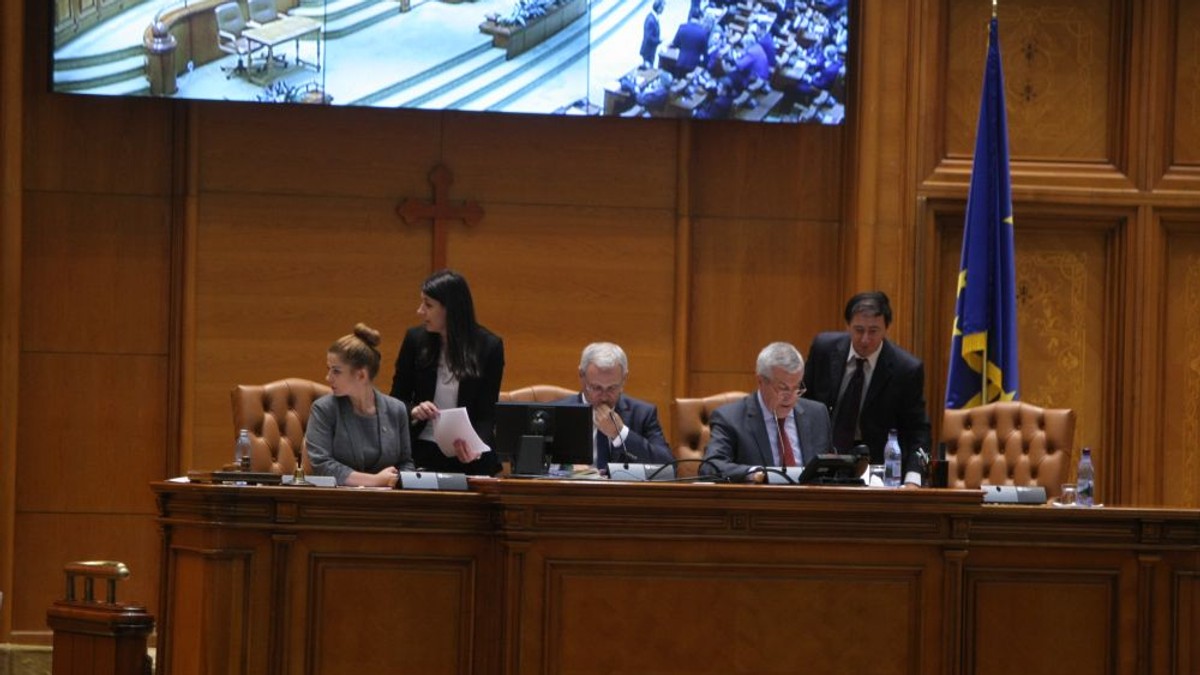 Parlamentul va ancheta creșterea prețului la energie