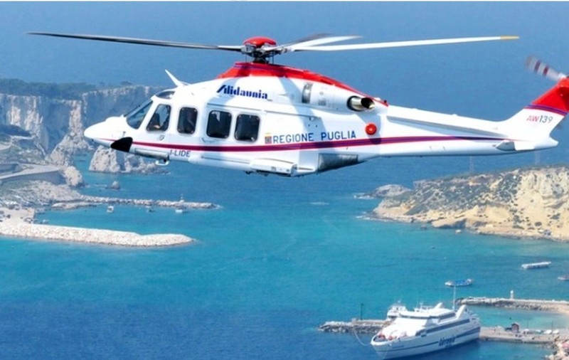 Italia: Șapte persoane, printre care turiști sloveni, au murit după ce un elicopter s-a prăbușit