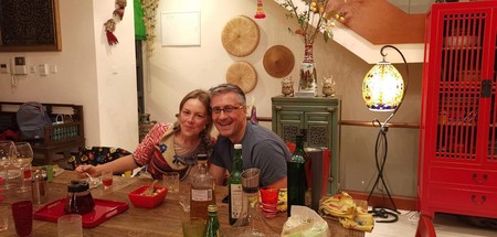 Robert Spinache împreună cu soția lui, originară din Ucraina