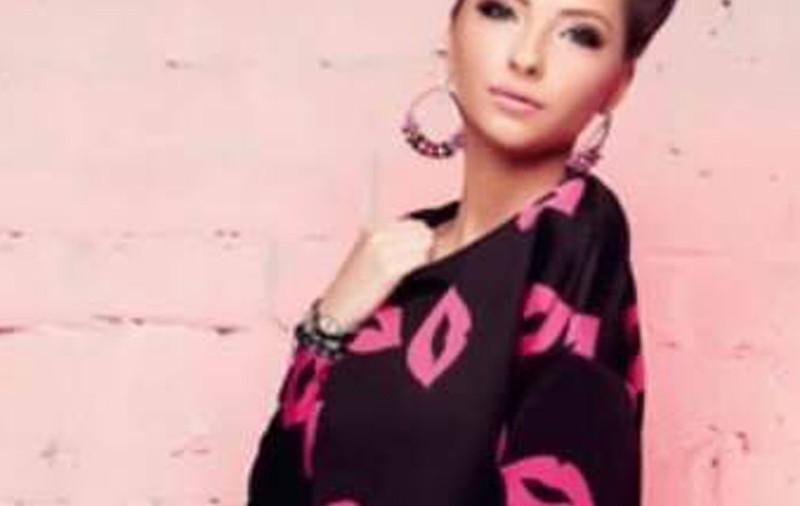 PREMIERĂ LIBERTATEA.RO | Denisa Trofin e pregătită pentru succes şi lansează single-ul motivaţional "Eu vreau"