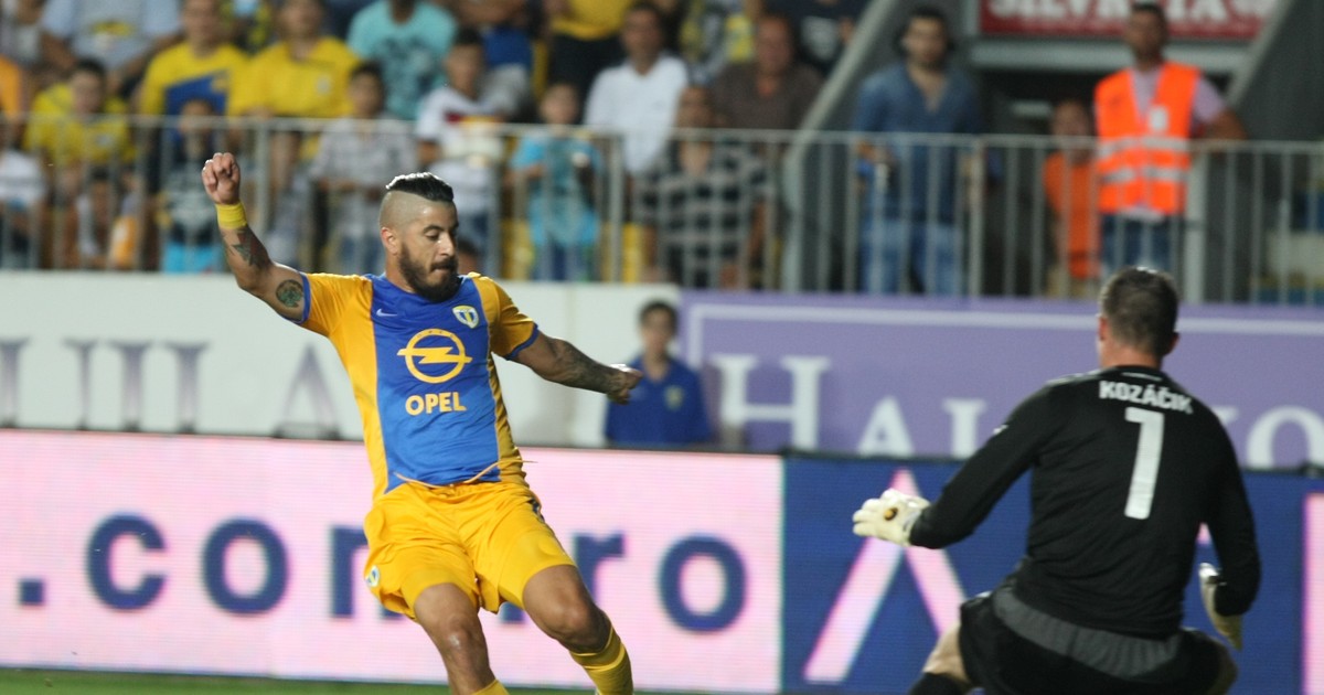 Dinamo îl vrea pe Juan Angel Albin