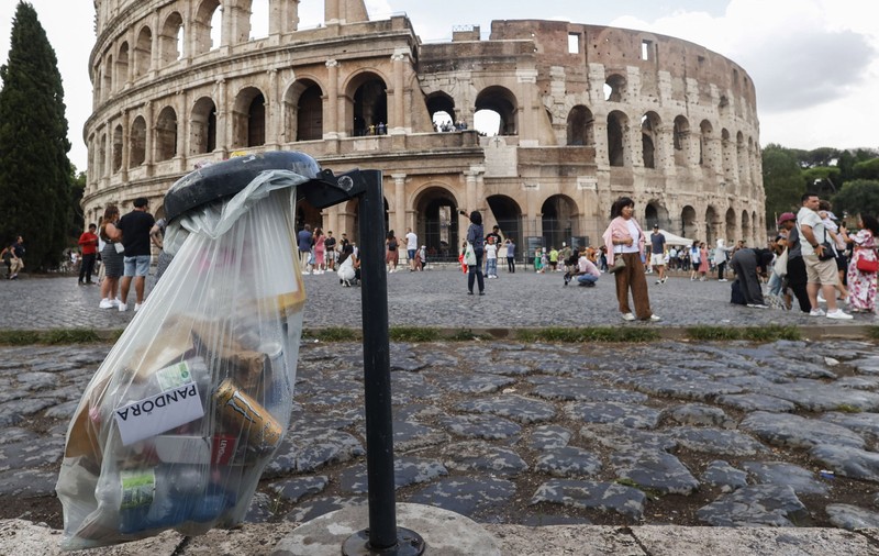 Roma este infestată de şobolani şi şerpi. Zoolog: "Este o adevărată junglă"