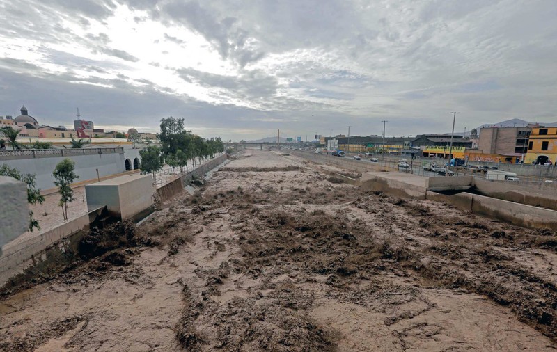 Inundații devastatoare în Peru | O femeie a supraviețuit miraculos după ce a fost luată de viitură