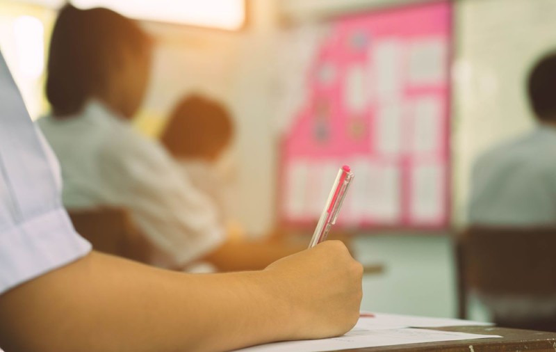 Programă Economie Bac 2023 - Materia de studiu pentru bacalaureat