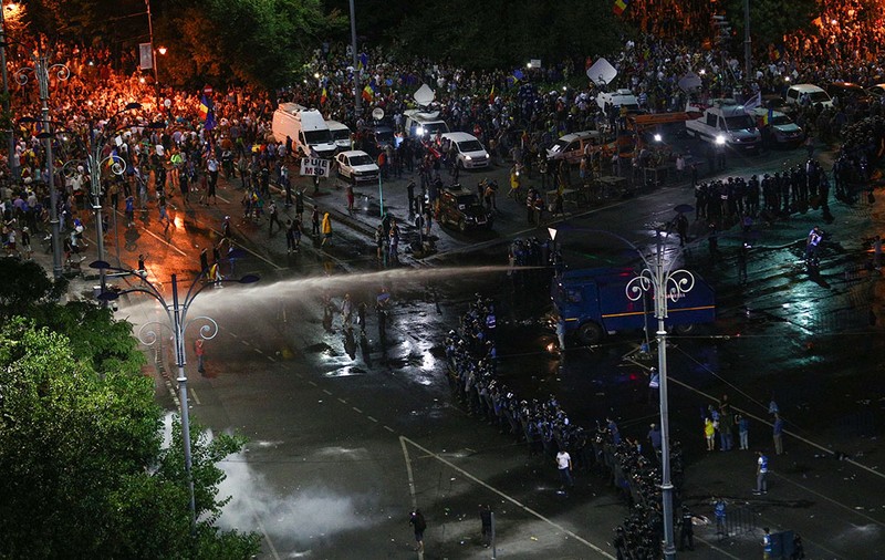 Dosarul 10 august: Foștii şefi ai Jandarmeriei Române au dat declarații în fața judecătorilor de la Tribunalul Militar. Cauza a fost amânată