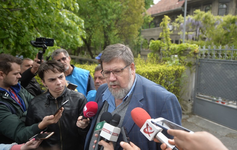 Cartel Alfa face plângere la DNA împotriva ministrului Victor Costache. Sindicaliștii denunță ordonanța de urgență în favoarea clinicilor private