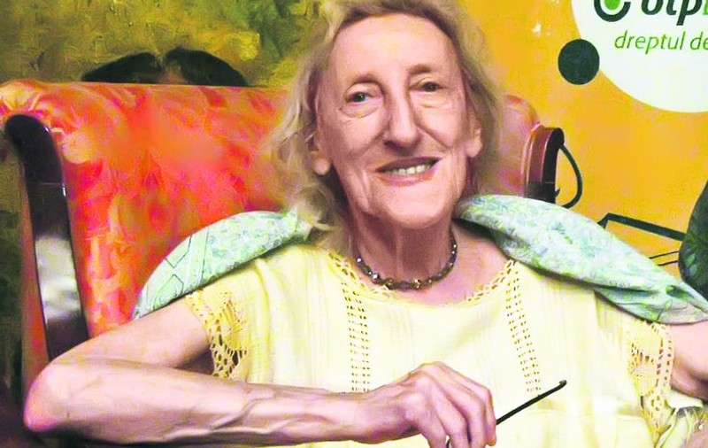 Celebra scriitoare Nina Cassian: «Până la 17 ani nu se uita la mine nici un câine!»