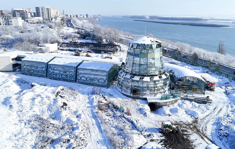 Atracție nouă la Grădina Botanică din Galați: un lift va duce vizitatorii la 20 de metri deasupra serei tropicale
