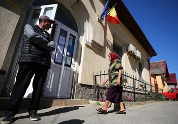 Vârstnicii din sat au votat în număr mai mare decât cei tineri