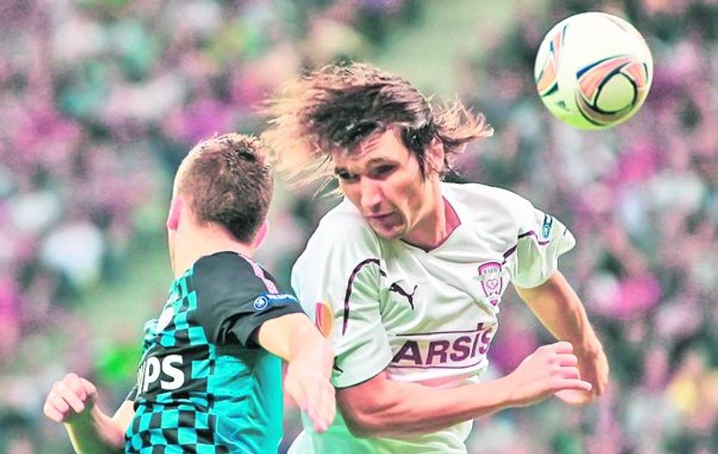 Jucătorii Rapidului au părăsit arena Naţională cu capul plecat