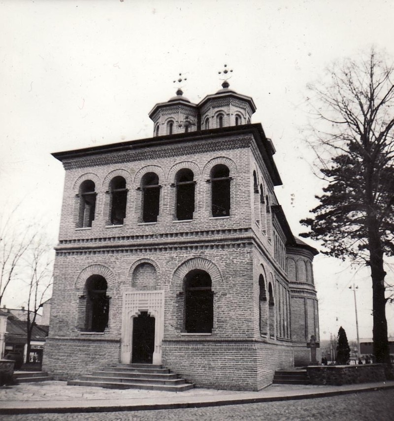 Biserica Sfântul Gheorghe din Pitești în 1971. Sursa foto: Andrei Panoiu