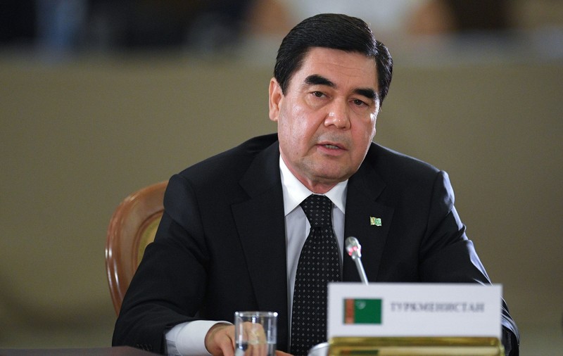 Președintele Turkmenistanului: „Lemnul dulce împiedică dezvoltarea coronavirusului”