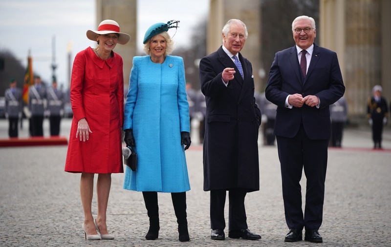 Vizita regelui Charles al III-lea în Germania. Primire cu onoruri militare, banchet de stat cu liderul trupei Die Toten Hosen și șeful BionTech
