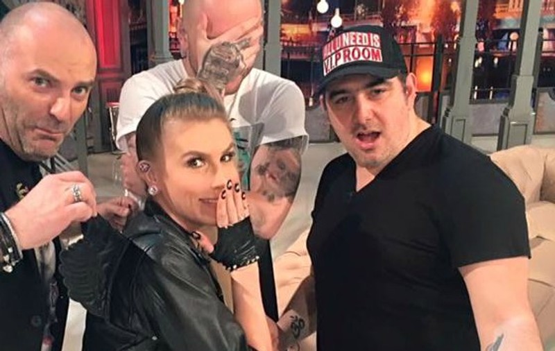 O imagine cu adevărat păcătoasă! Pe Corina a văzut-o o țară întreagă în chiloți, dar pe dj Silviu Andrei...