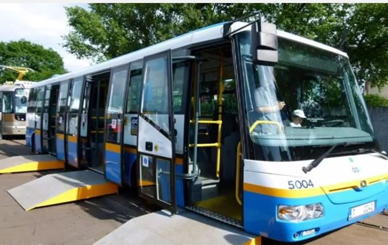 Testează și tu autobuzul care merge cu baterii! Circulă în București, pe ruta... 