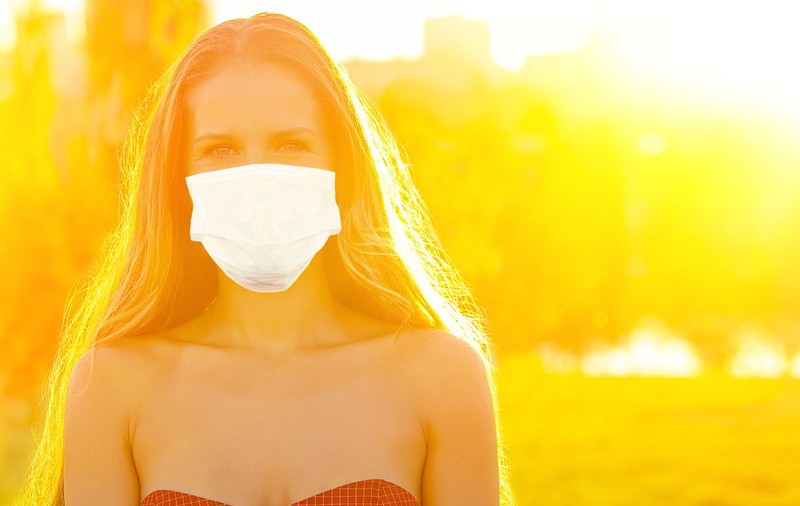 Oficiali americani spun că lumina ar distruge repede noul coronavirus, dar datele nu sunt publicate încă