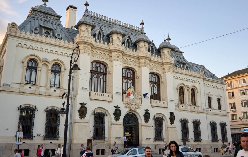 Unu din trei angajați va fi dat afară. Primăriile se închid pe termen nelimitat din 29 august: „S-a umplut paharul”