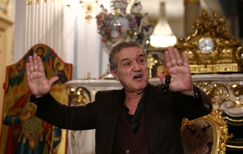 Regulile lui Gigi Becali pentru jucătorii de la FCSB: ”Poate prospețimea aia s-o găsi în cantonament!”. Schimbă și sistemul de joc