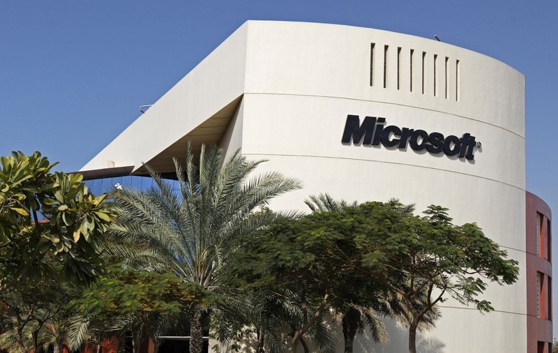 Microsoft va cheltui o sumă uriașă pe centre de date bazate pe Inteligență Artificială