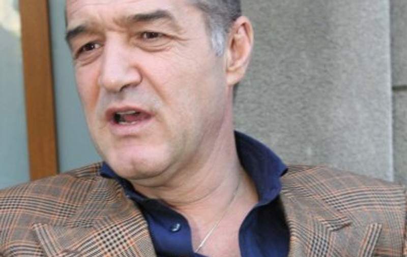 Becali către suporterii stelişti: “Vă meritaţi soarta!”