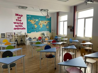 Toate clasele de la școala din Apateu sunt modernizate și dotate cu tehnologie