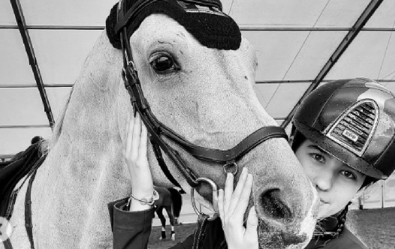 Calul de 100.000 de euro al lui George Copos a murit. Fiica fostului patron de la Rapid spera să ajungă la Olimpiadă pe Castigo de Amor