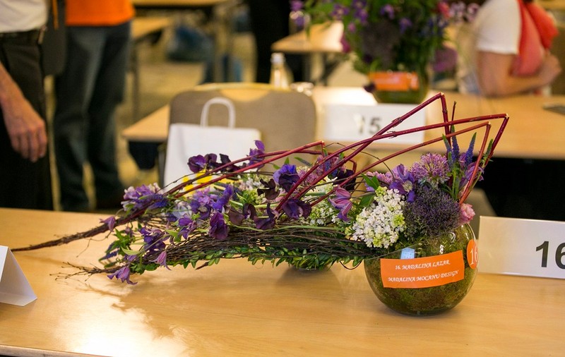 Mădălina Lazăr a câștigat Concursul Național de Aranjamente Florale. Cum arată creația ei